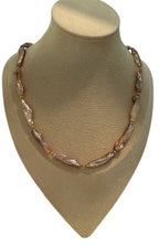 Mauve Stick Pearl Necklace